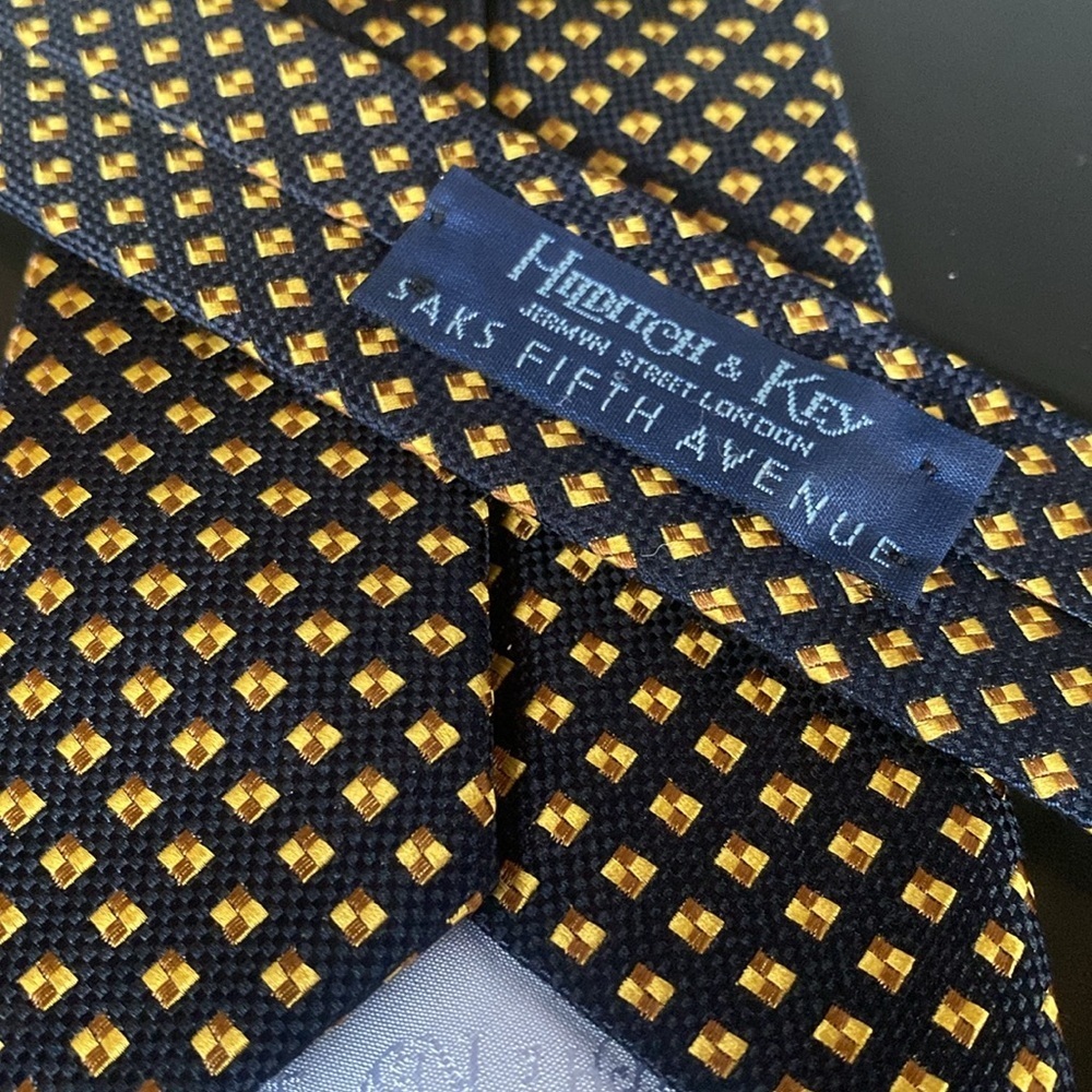 Hilditch & Key Saks Fifth Avenue Classic Silk Tie Made In England Navy Gold Geo — image 5 of 5
